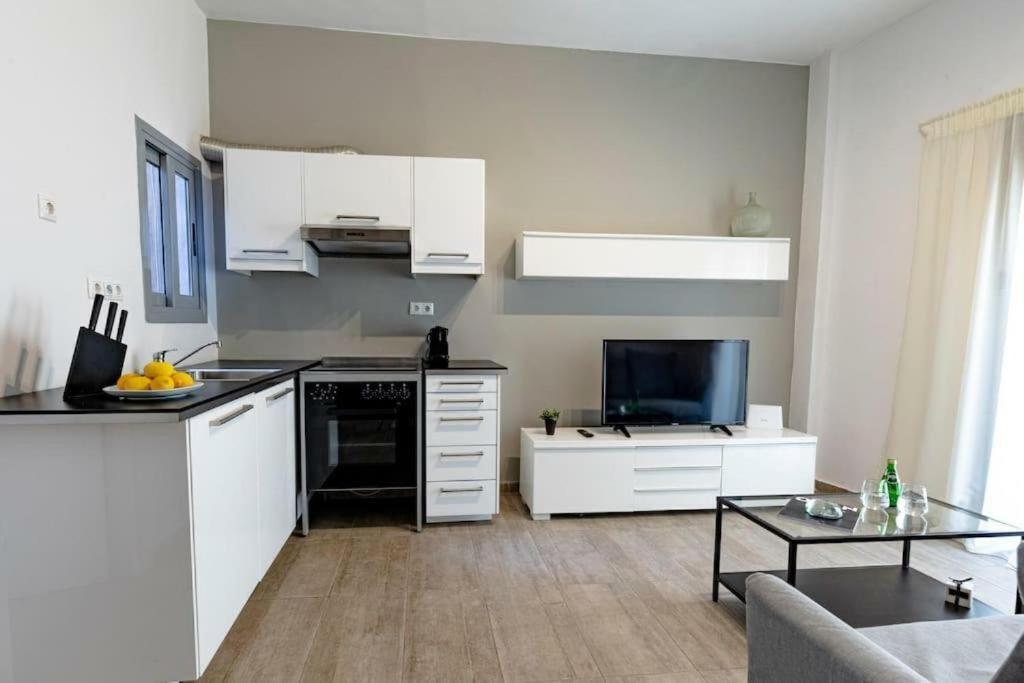 Athens Tower 2 Bedroom Apartment By Superhost Hub ภายนอก รูปภาพ